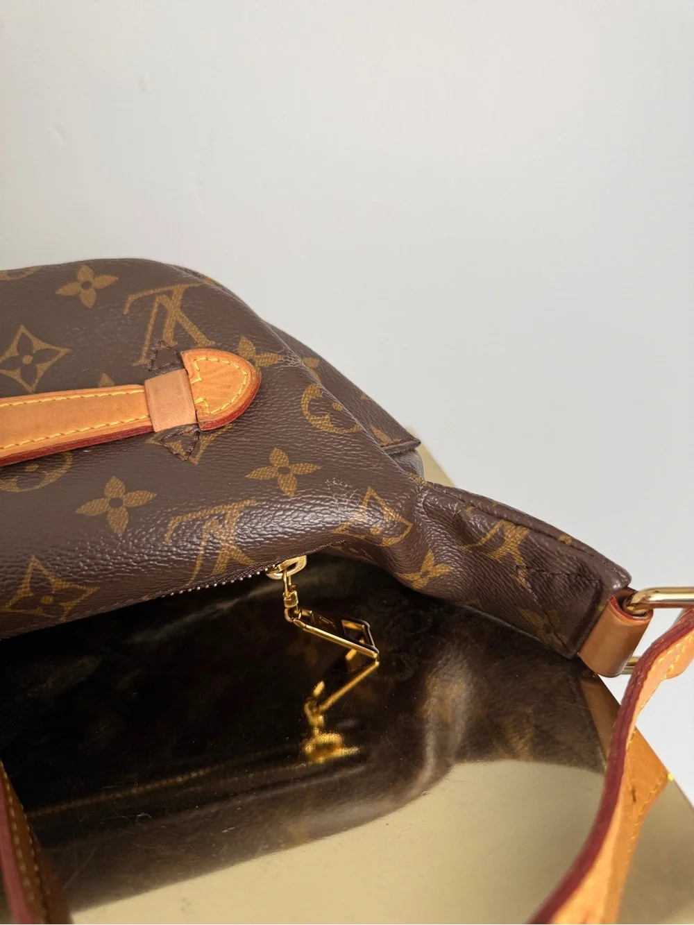 Authentic Louis Vuitton Original Bumbag Monogram